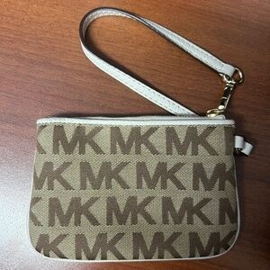 Michael Kors Wristlet